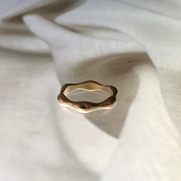 18k Cute Ripple Handmade Gold Ring Tarnish Free - Picture 3 of 6